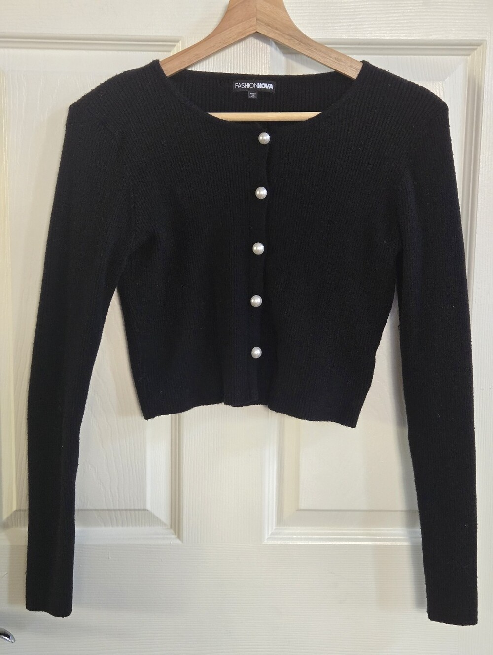 Fashion Nova Black Pearl-Button Ribbed Knit Cropped Cardigan- Size Large